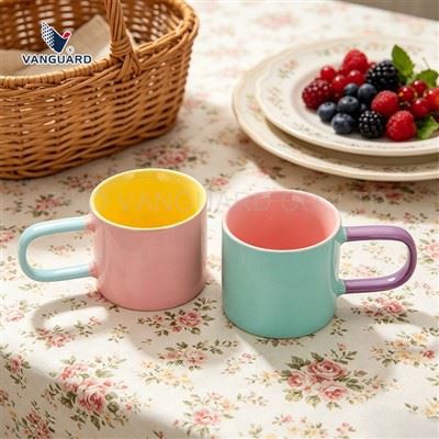 فنجان چای سرامیکی با دسته منحصر به فرد